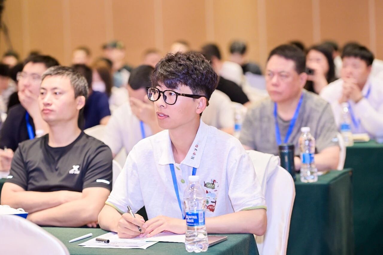 官网13.jpg